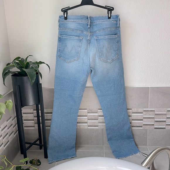 Mother Denim Insider Crop Step Fray - Picture 2 of 5